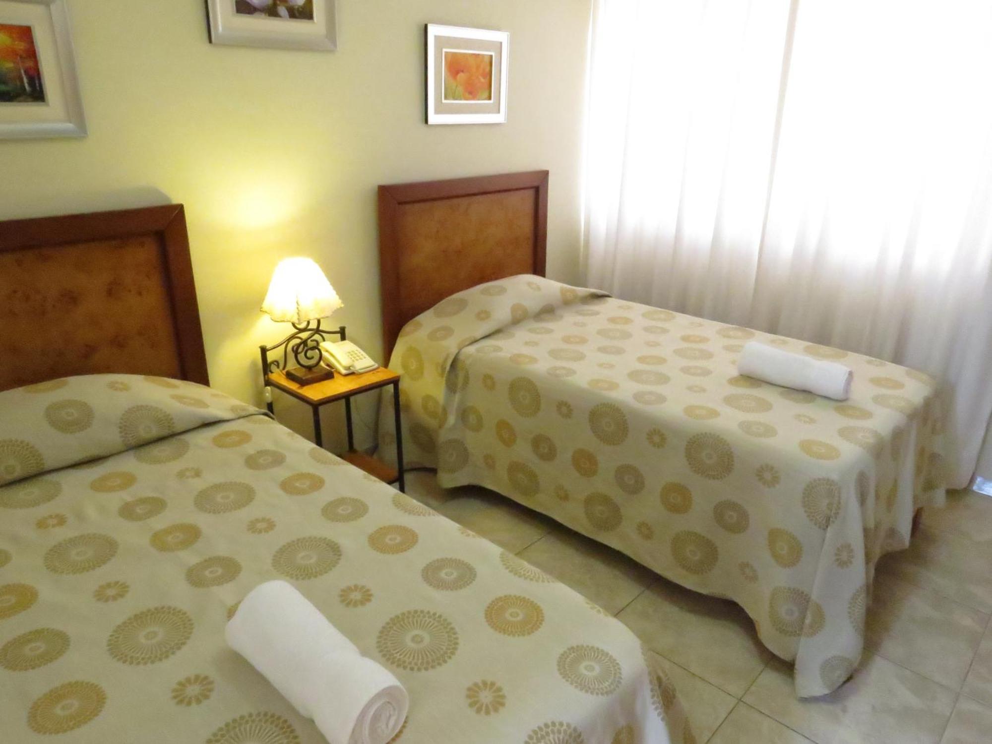 Hotel Las Flores Ика Экстерьер фото