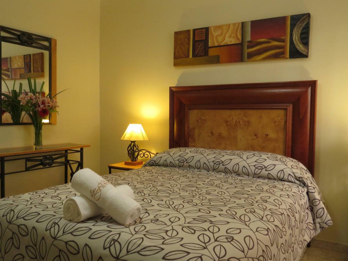 Hotel Las Flores Ика Экстерьер фото